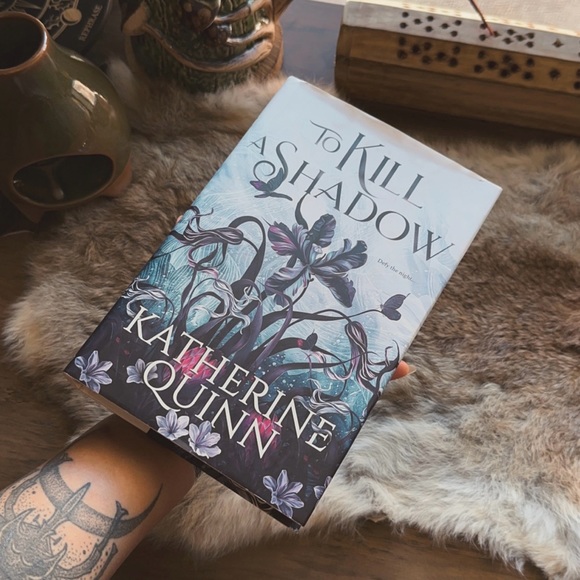 🦇𝚃𝚘 𝚔𝚒𝚕𝚕 𝚊 𝚂𝚑𝚊𝚍𝚘𝚠 🦇 - Picture 1 of 9